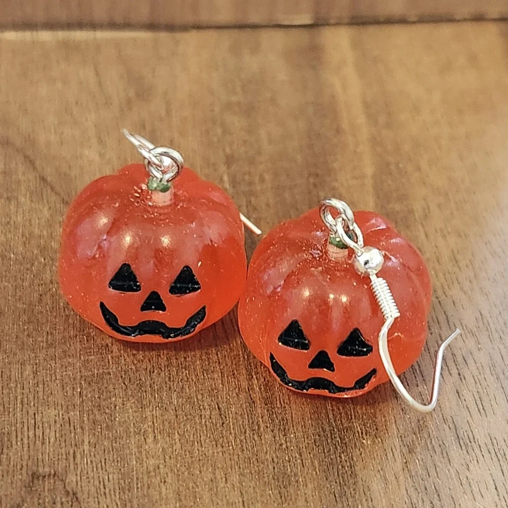 Handmade Halloween Jack-O-Lantern Pumpkin Resin Drop Earrings Orange Silver Tone